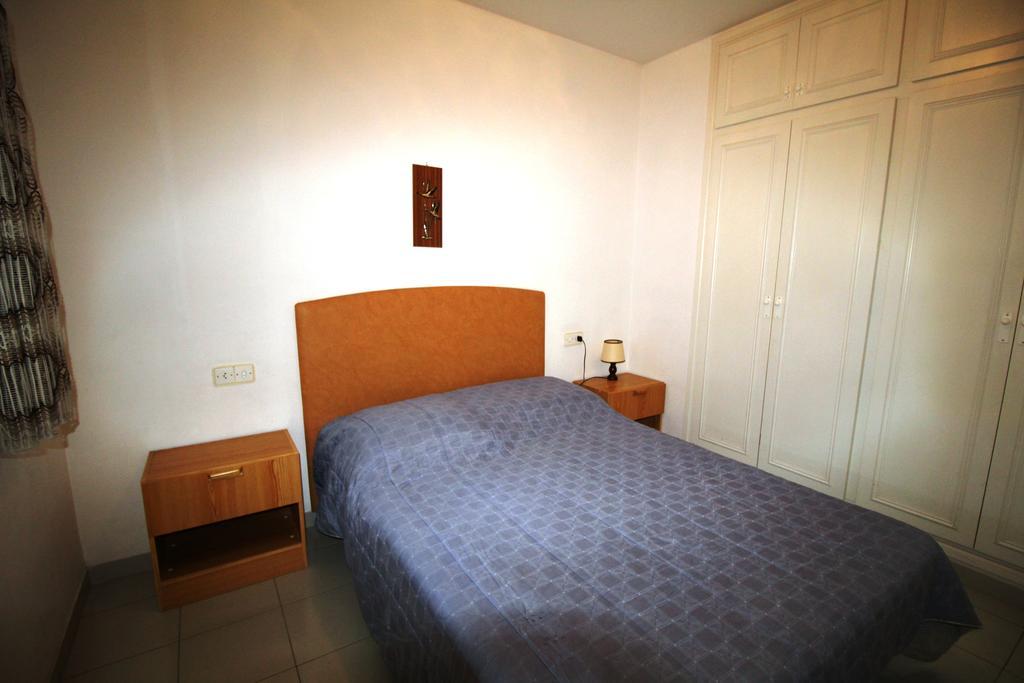 Jv Maurici Bj3 Apartment เอมปูเรียบราบา ภายนอก รูปภาพ